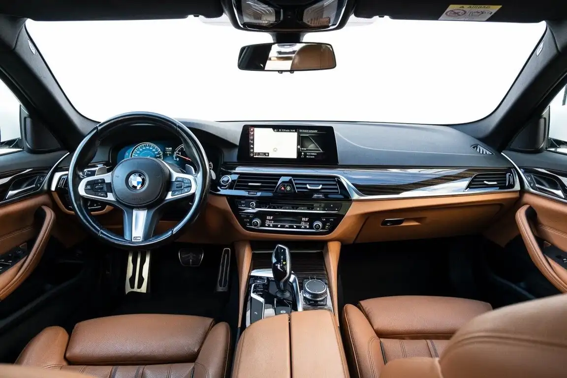 BMW 5 SERIES