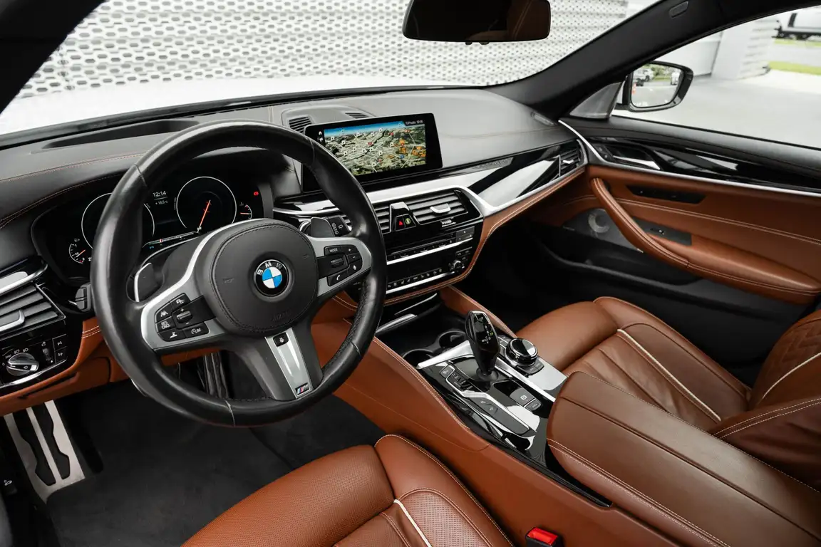 BMW 5 SERIES