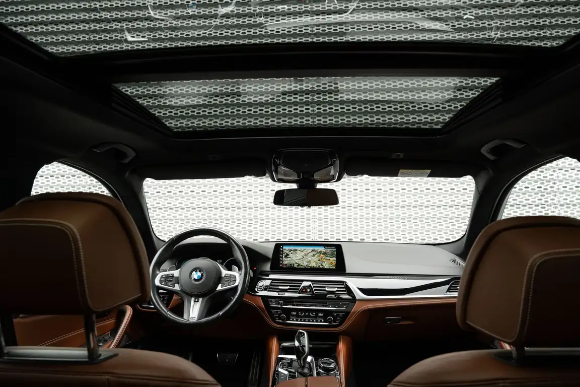BMW 5 SERIES