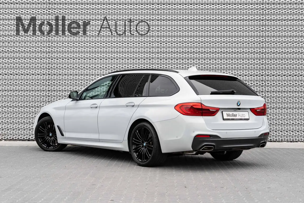 BMW 5 SERIES