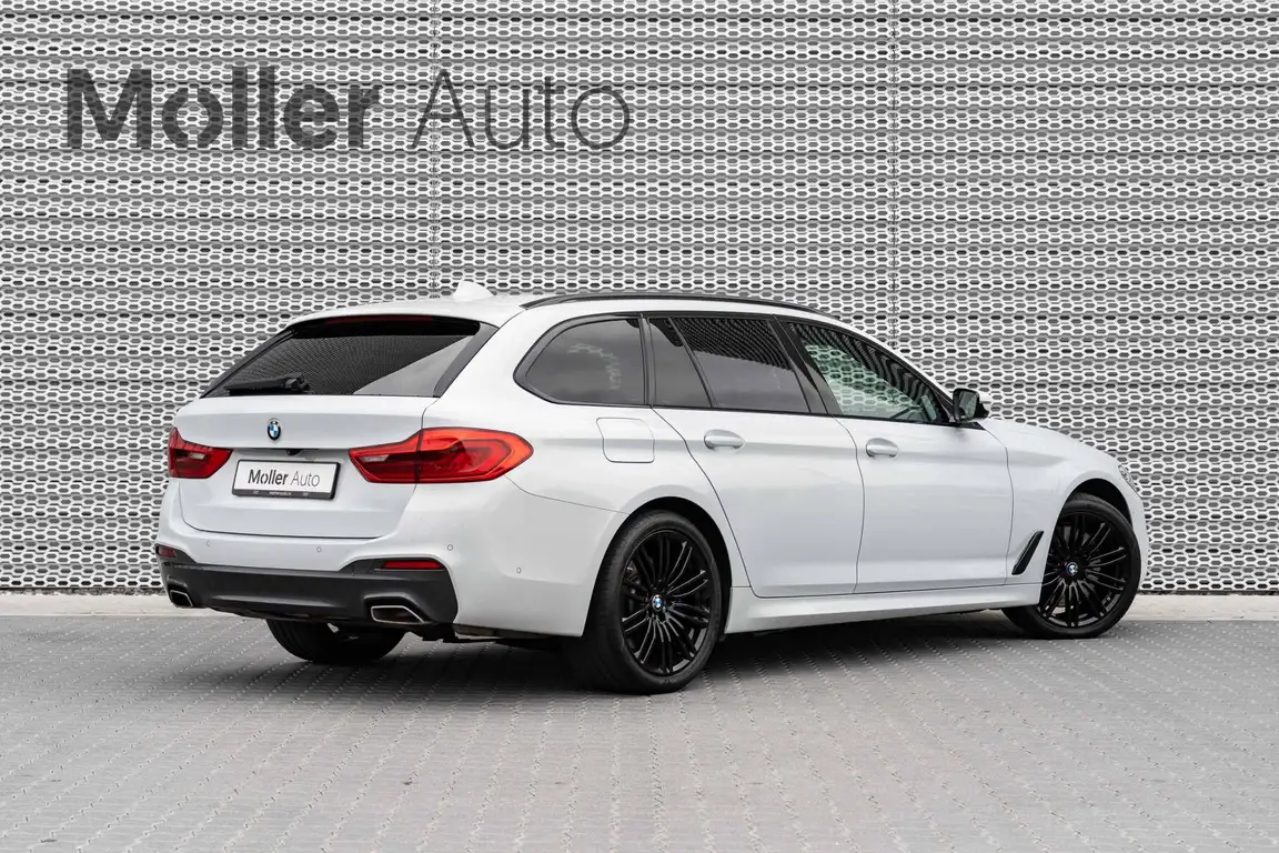 BMW 5 SERIES