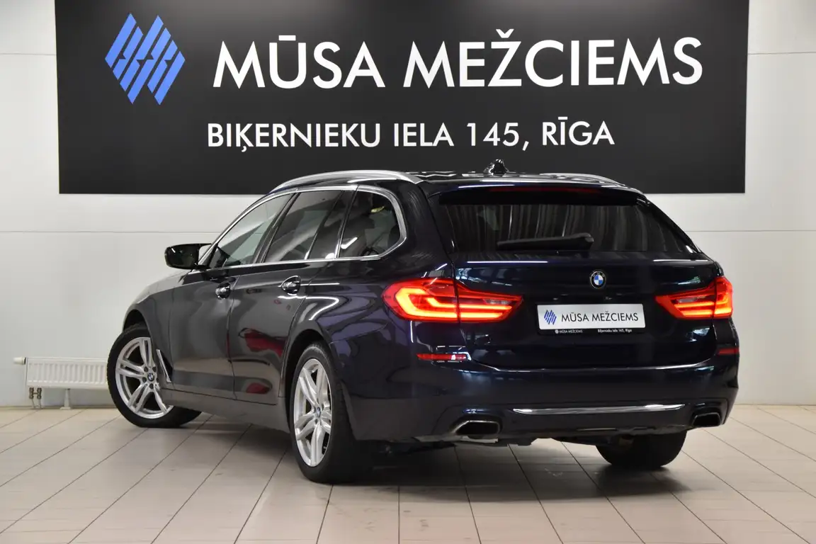BMW 5 SERIES