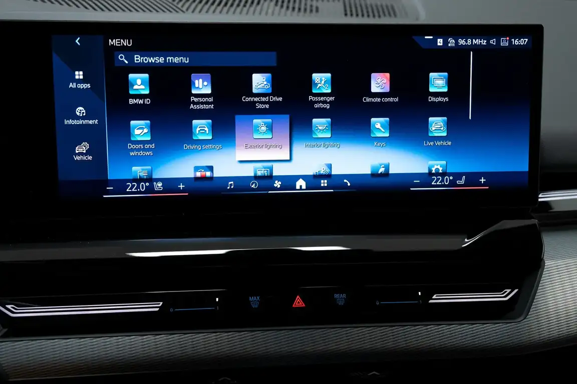 BMW 5 SERIES