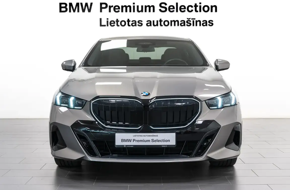 BMW 5 SERIES