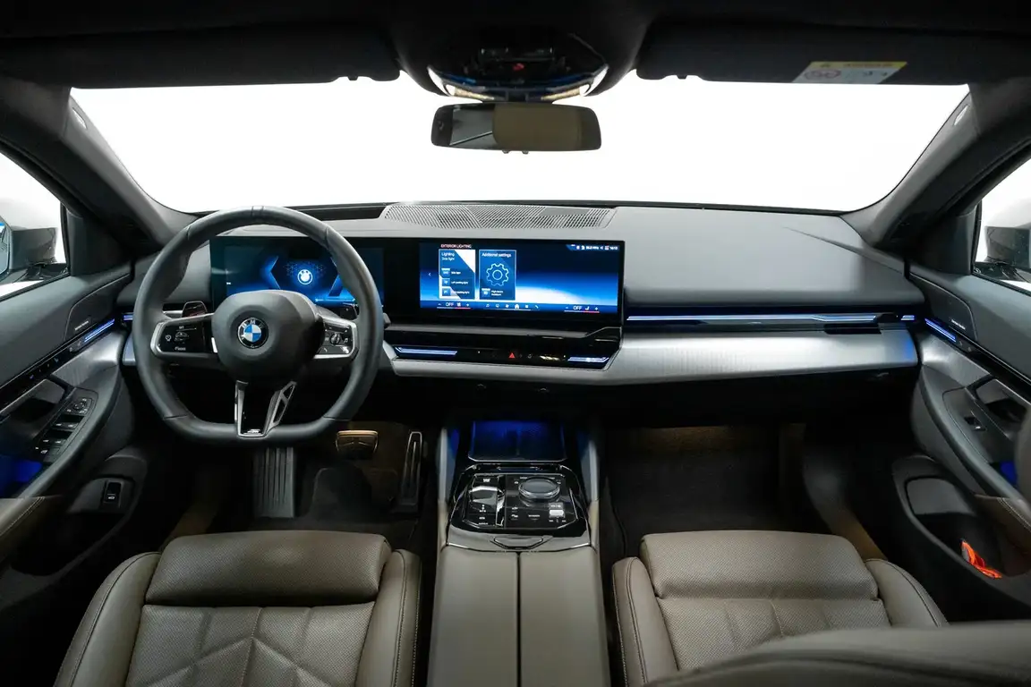 BMW 5 SERIES