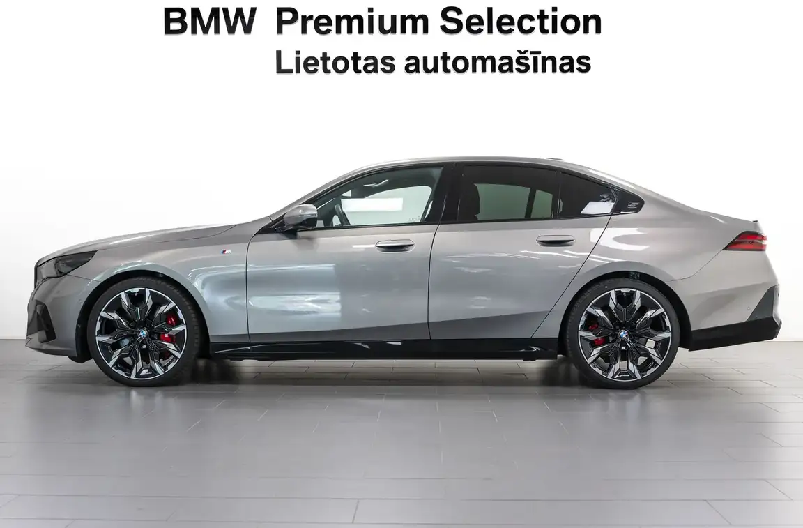 BMW 5 SERIES