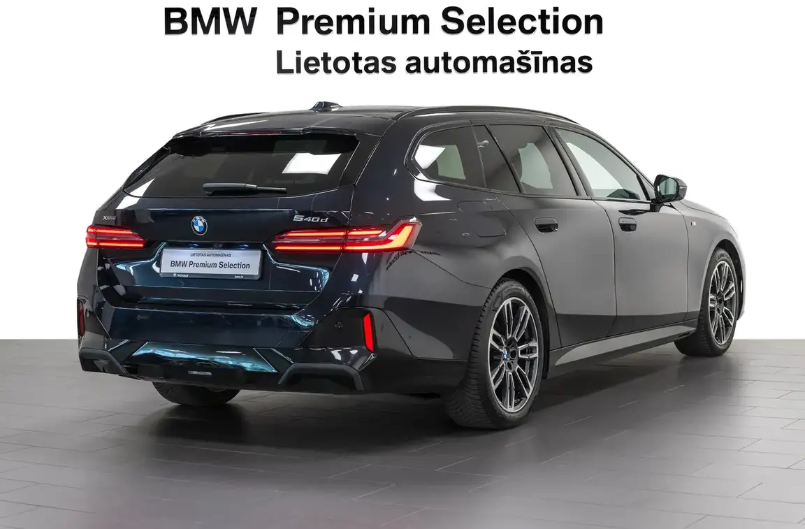 BMW 5 SERIES