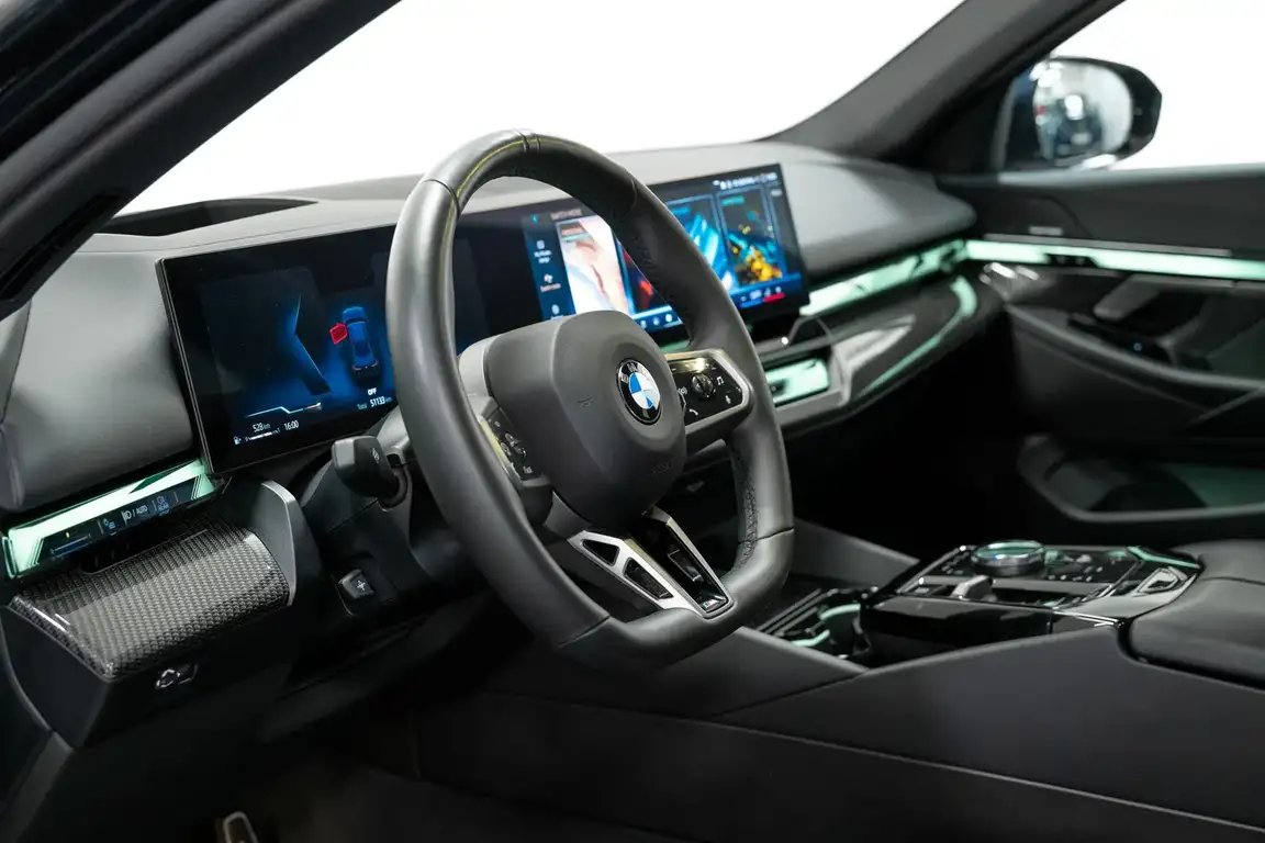 BMW 5 SERIES