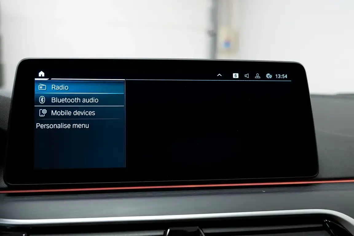 BMW 5 SERIES