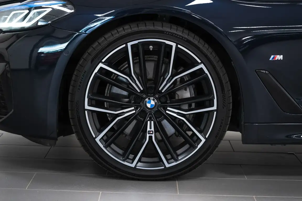 BMW 5 SERIES