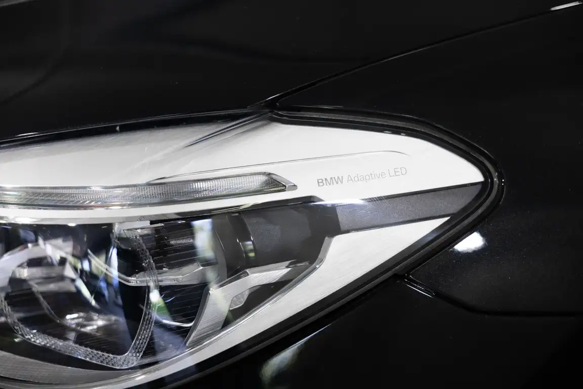 BMW 6 SERIES