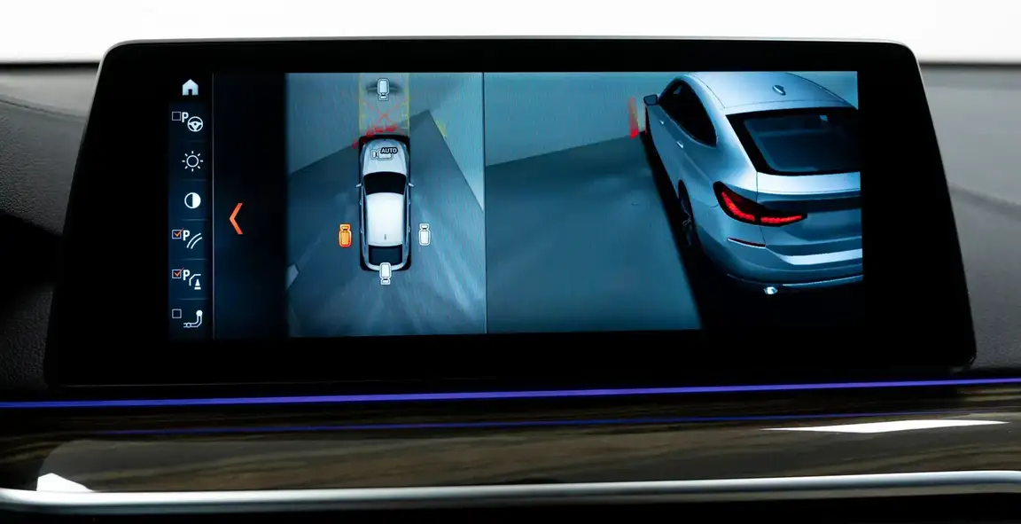 BMW 6 SERIES