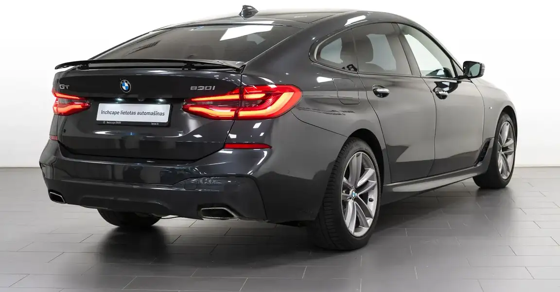 BMW 6 SERIES