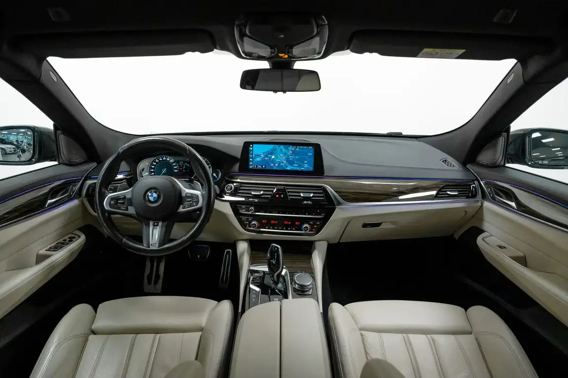 BMW 6 SERIES