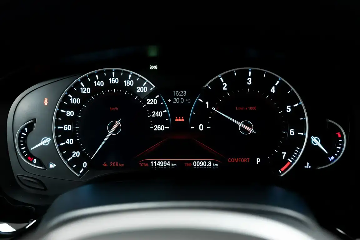 BMW 6 SERIES