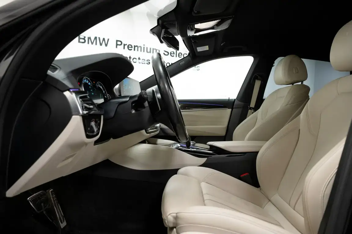BMW 6 SERIES