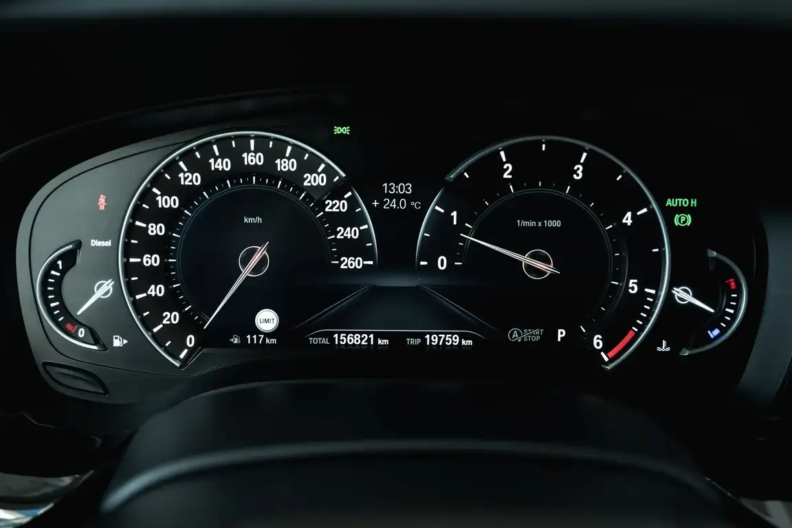 BMW 6 SERIES