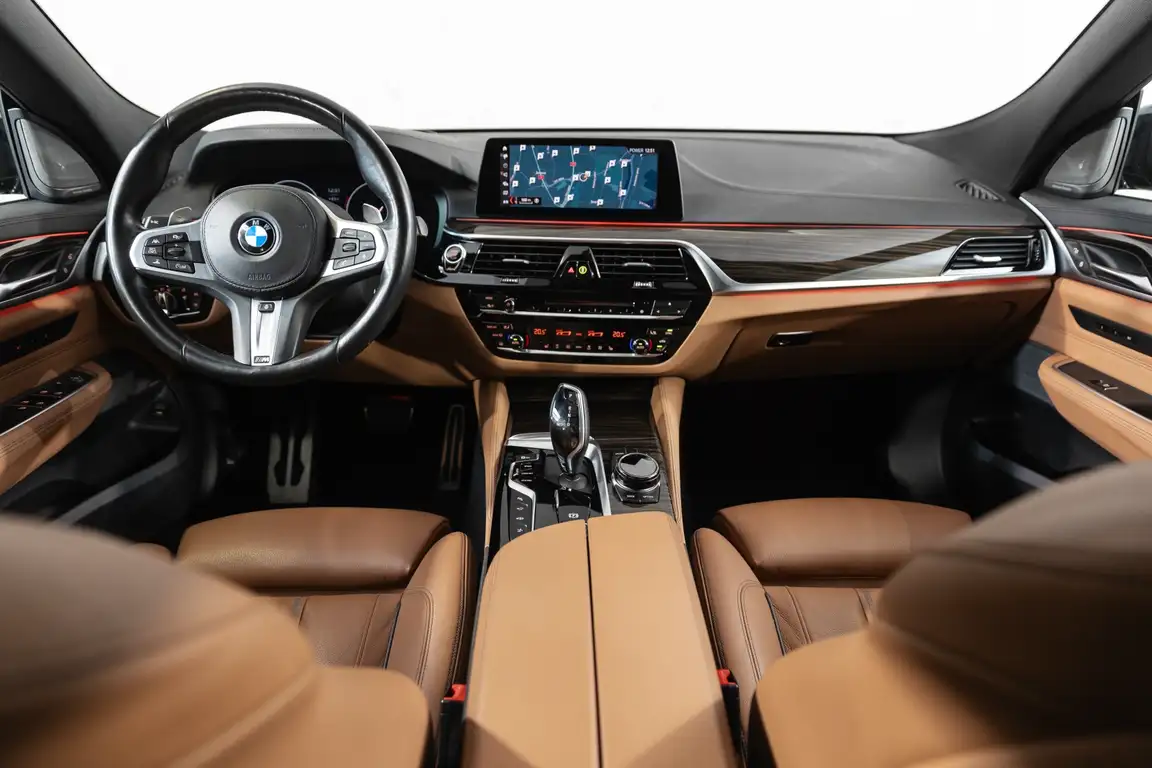 BMW 6 SERIES