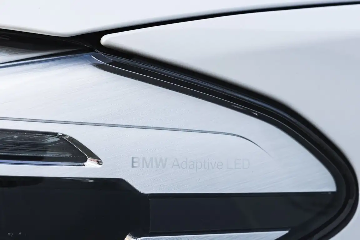 BMW 6 SERIES