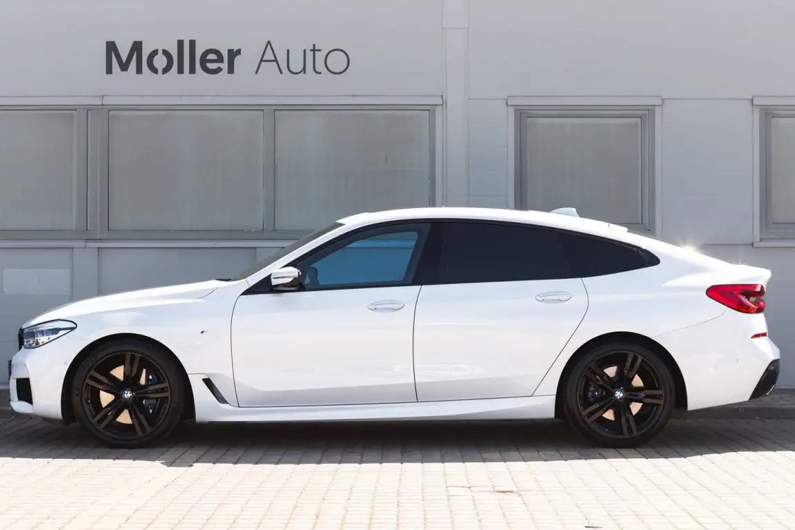 BMW 6 SERIES