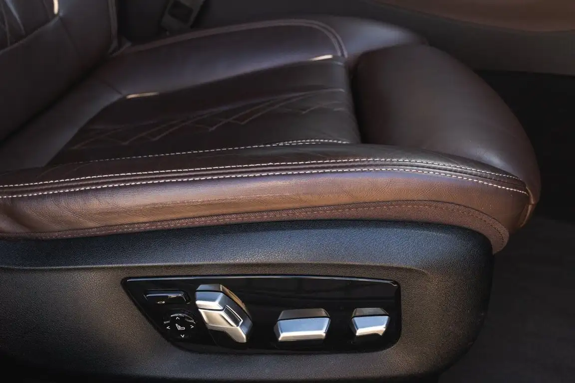 BMW 6 SERIES