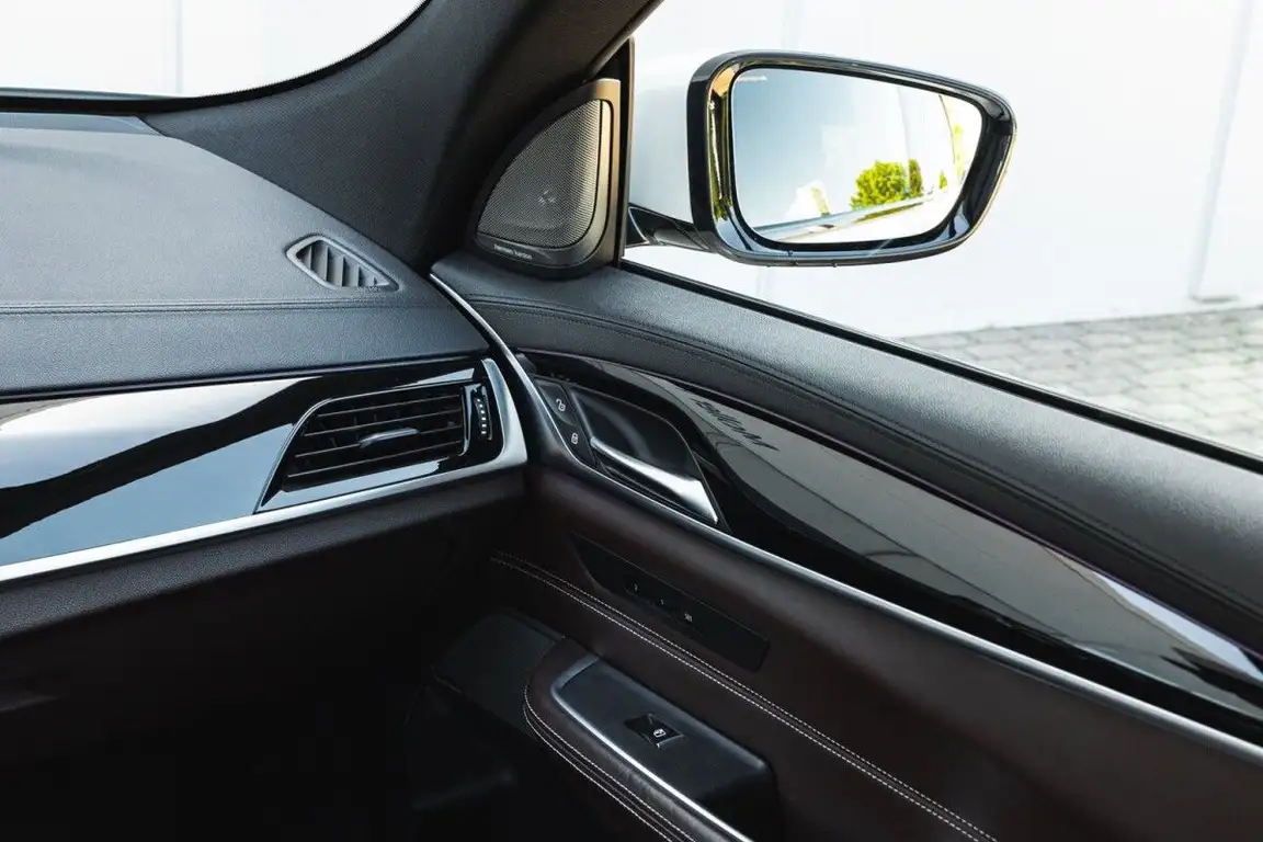 BMW 6 SERIES