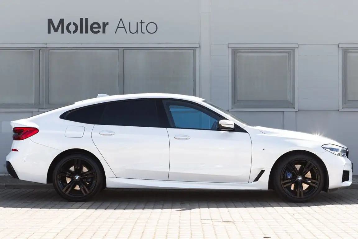 BMW 6 SERIES
