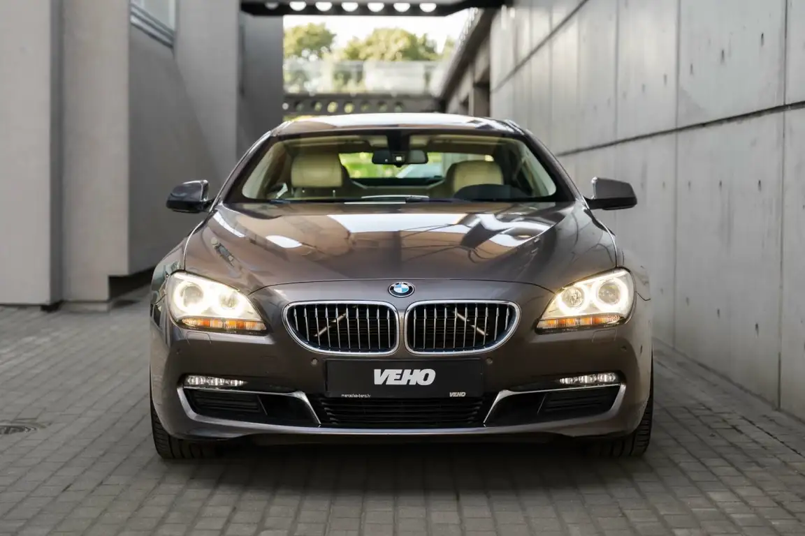 BMW 6 SERIES