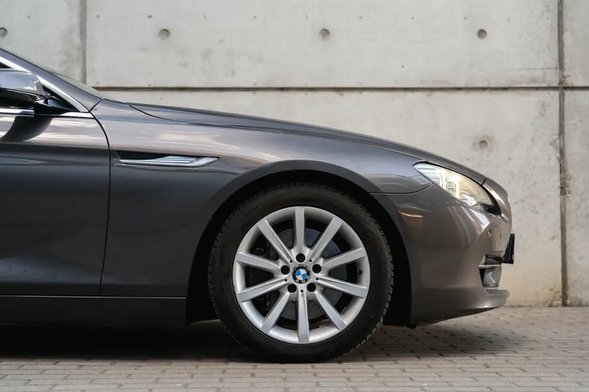 BMW 6 SERIES