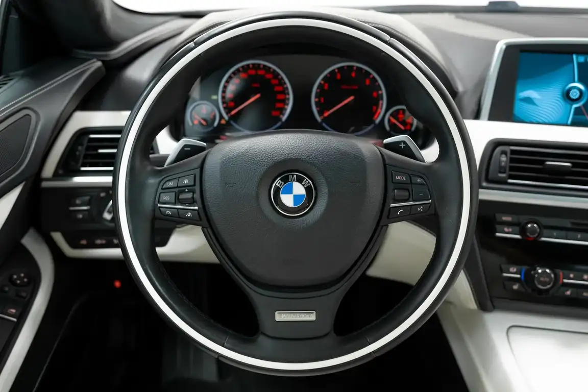 BMW 6 SERIES