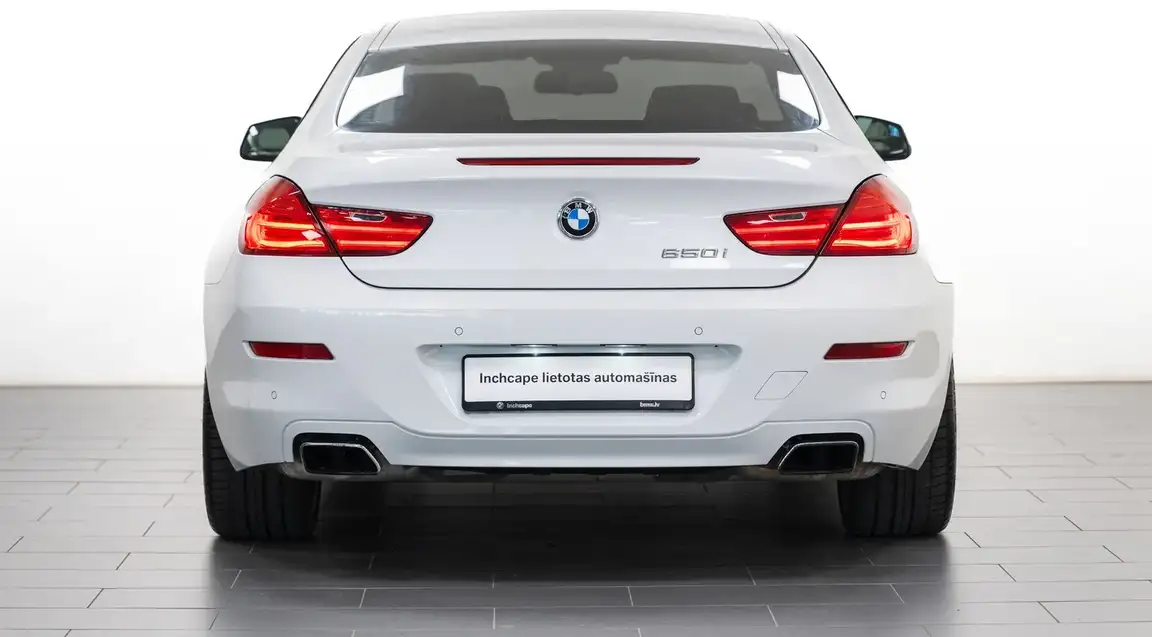 BMW 6 SERIES