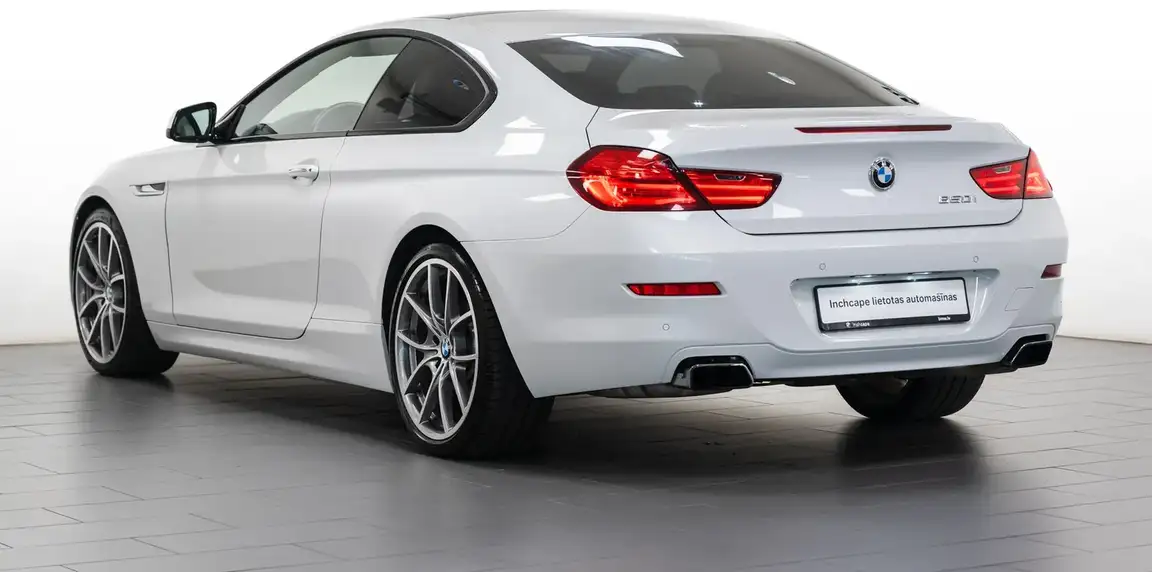 BMW 6 SERIES
