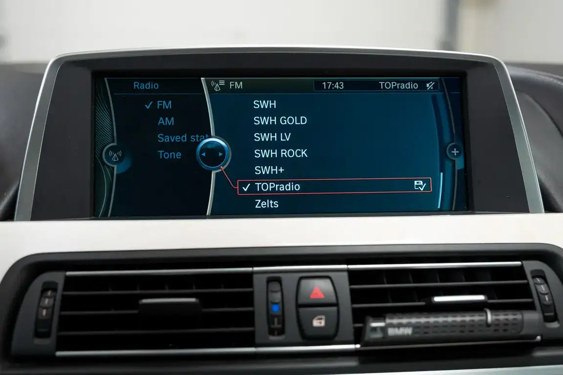 BMW 6 SERIES