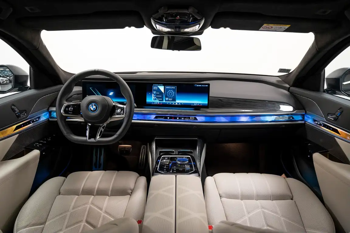 BMW I7