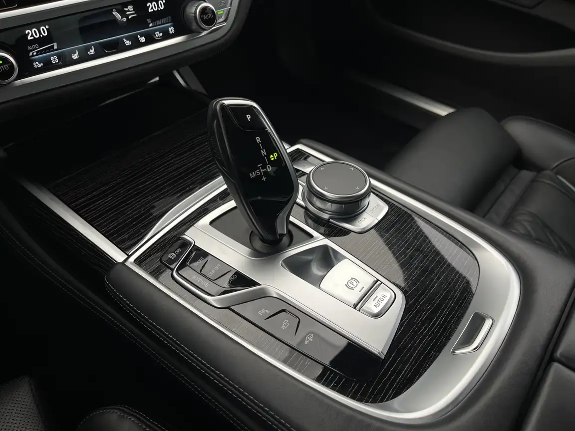 BMW 7 SERIES