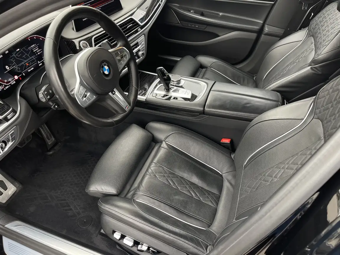 BMW 7 SERIES