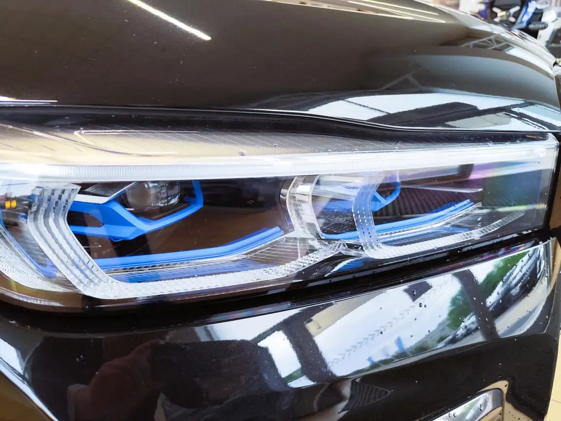 BMW 7 SERIES