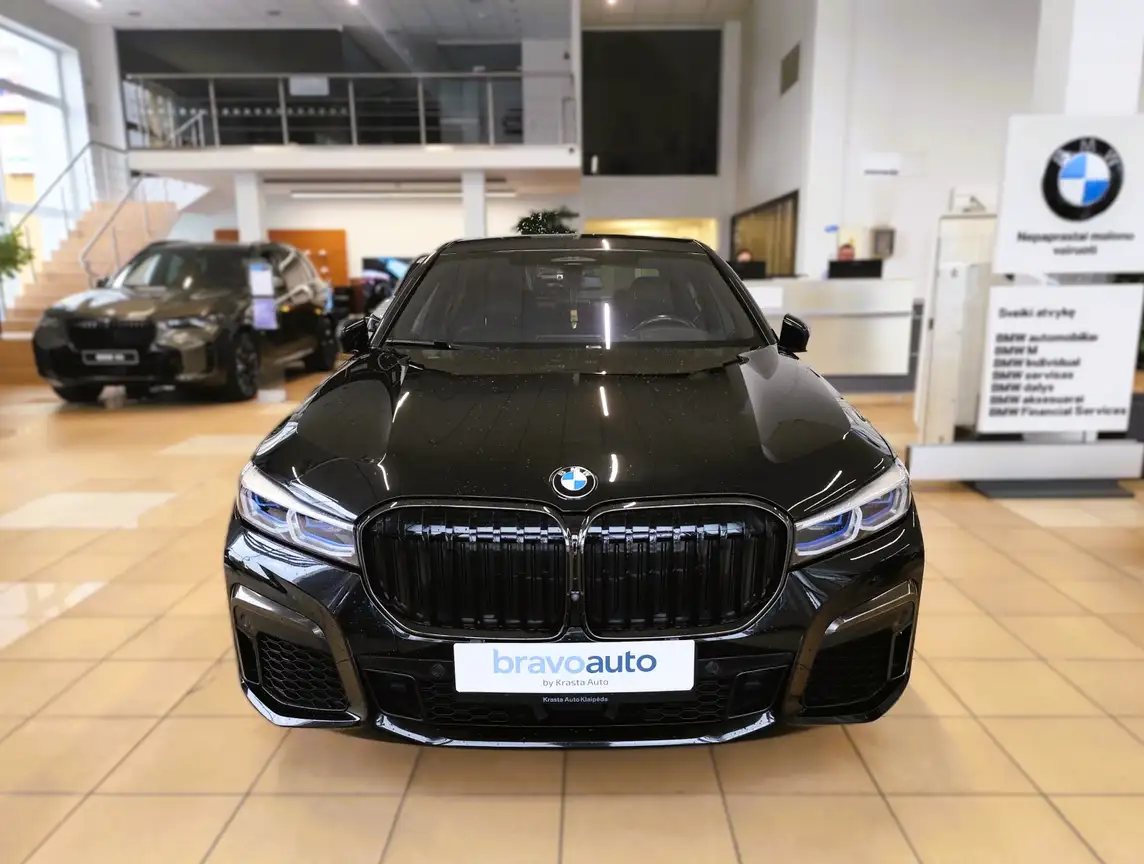 BMW 7 SERIES