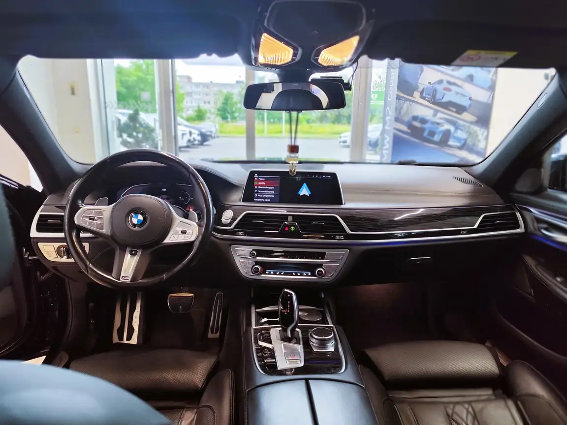 BMW 7 SERIES