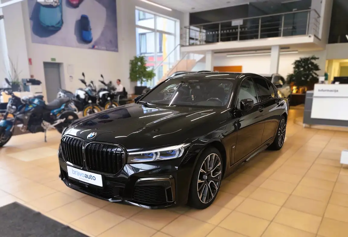 BMW 7 SERIES