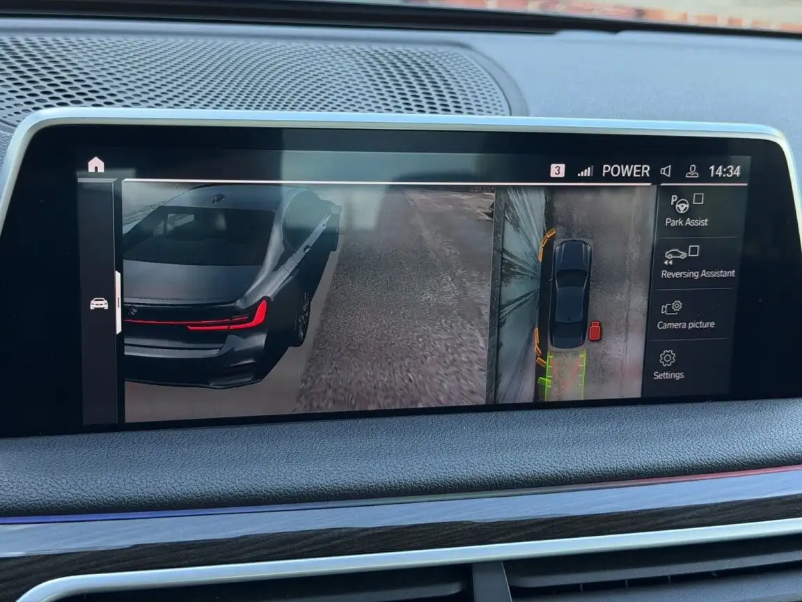 BMW 7 SERIES