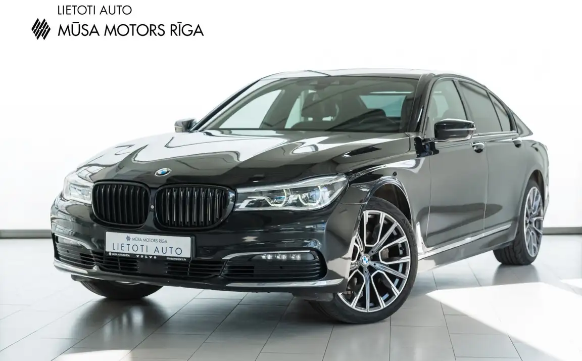 BMW 7 SERIES