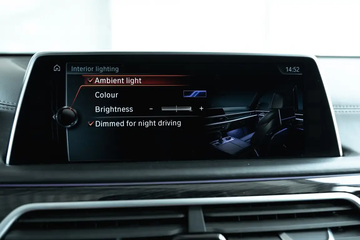 BMW 7 SERIES