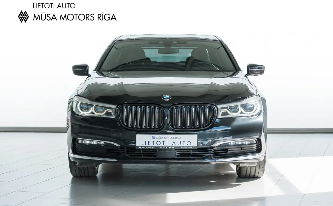 BMW 7 SERIES
