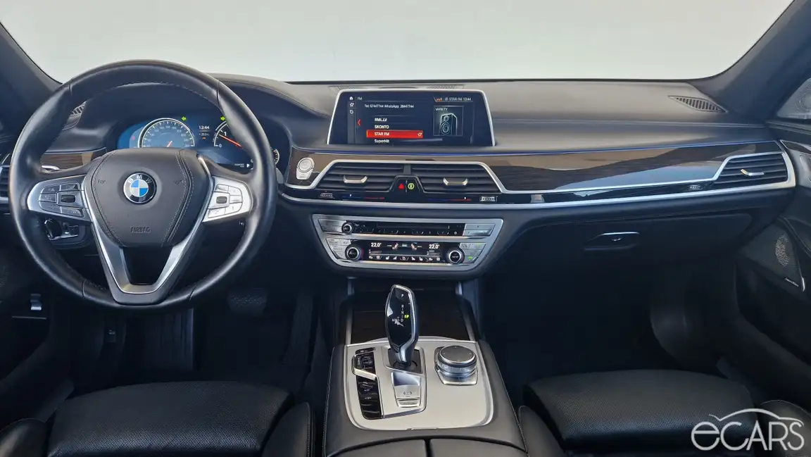BMW 7 SERIES