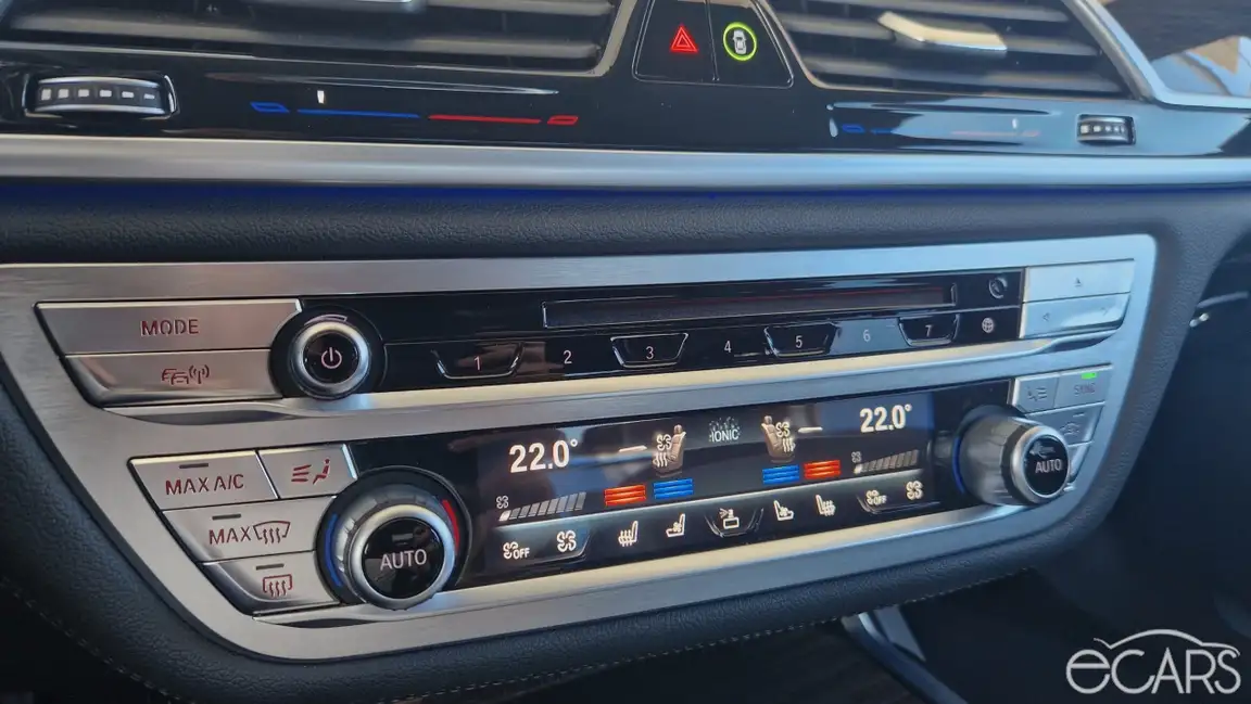 BMW 7 SERIES