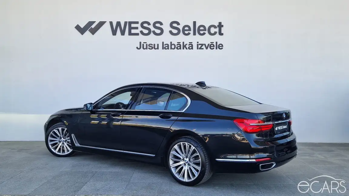 BMW 7 SERIES