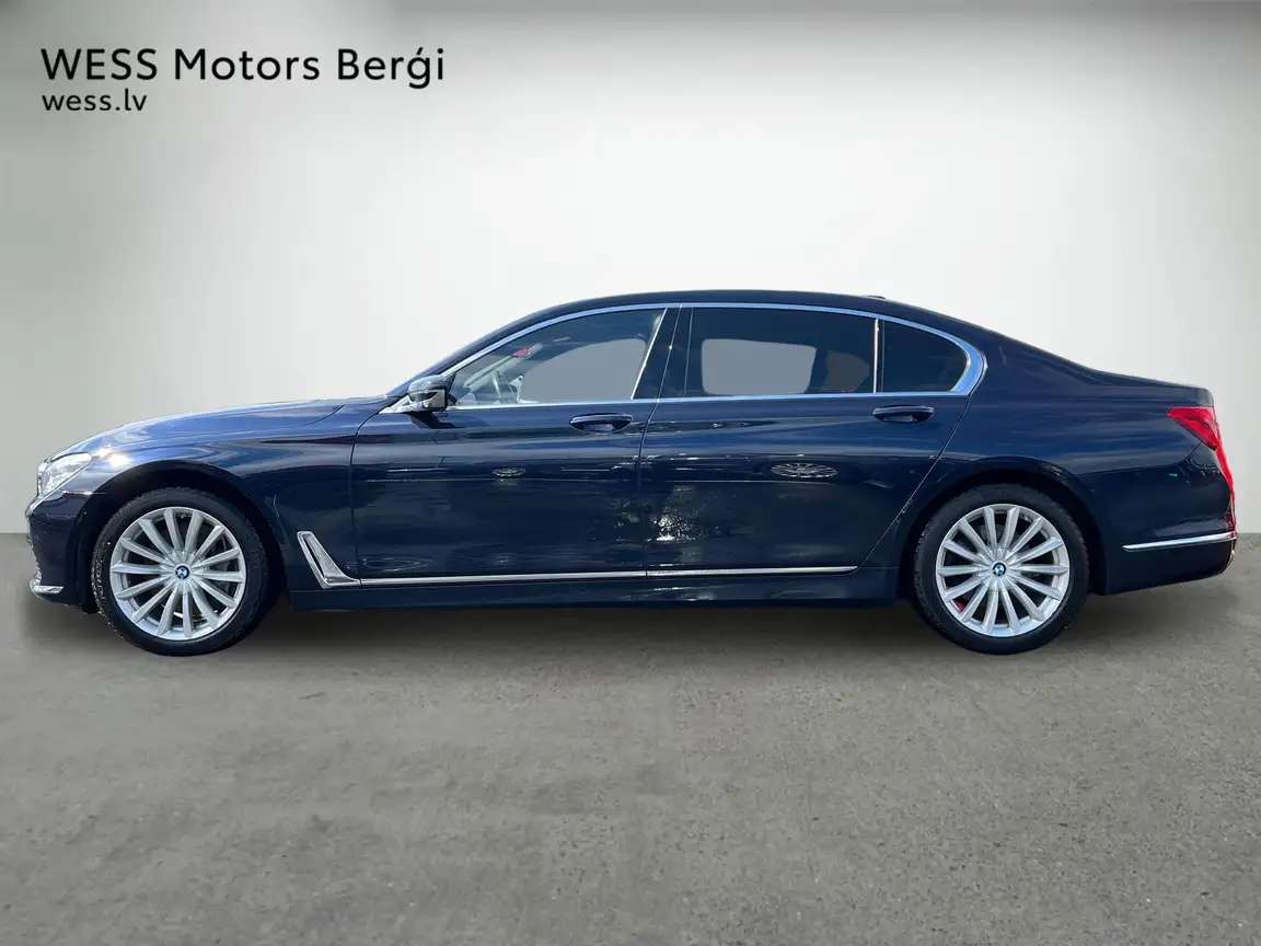 BMW 7 SERIES
