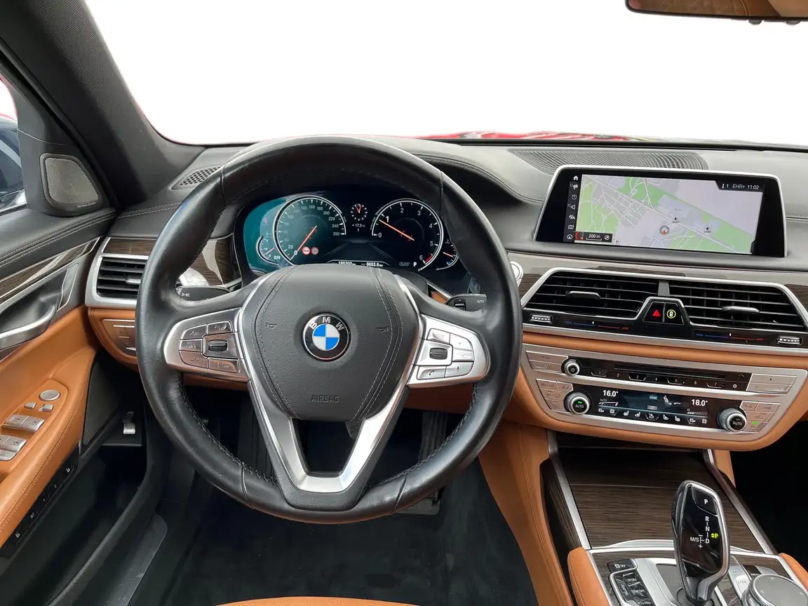 BMW 7 SERIES