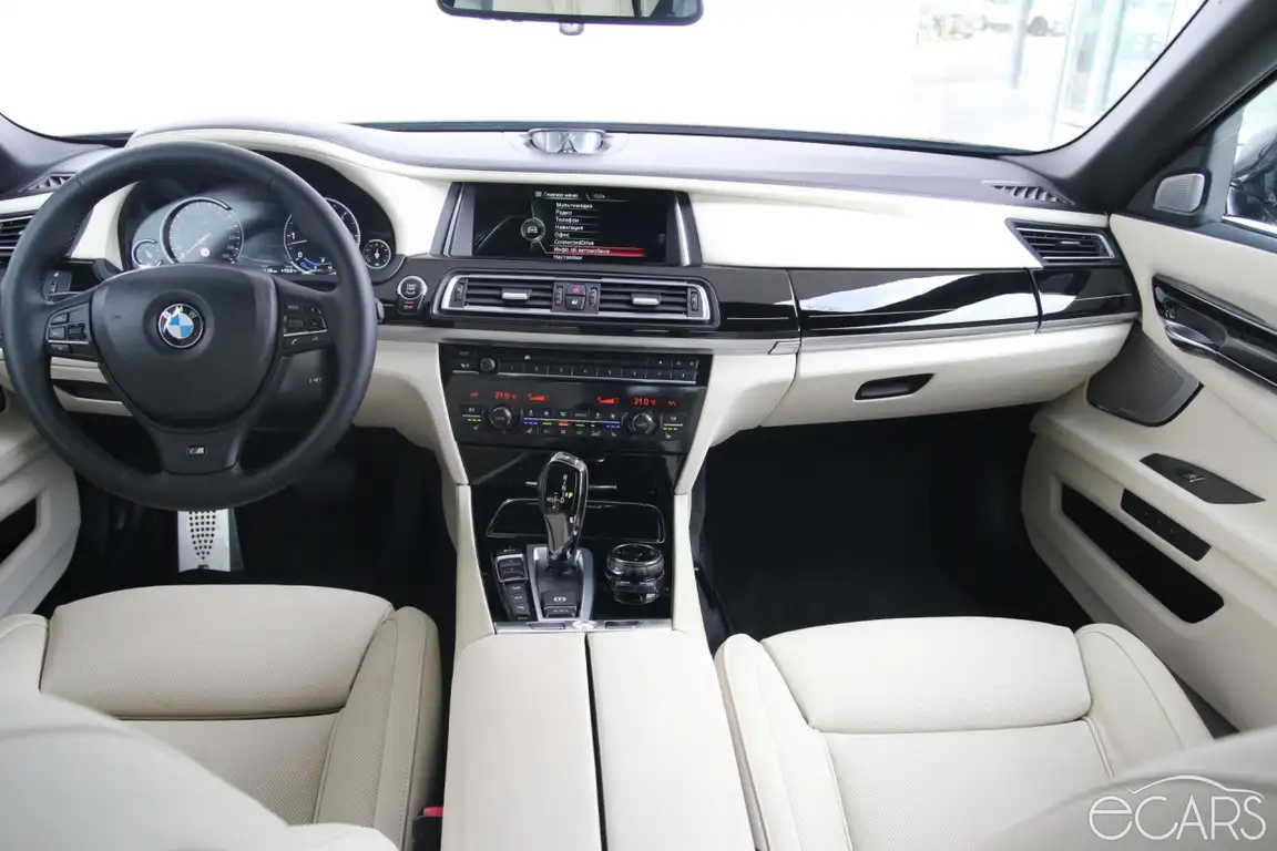 BMW 7 SERIES